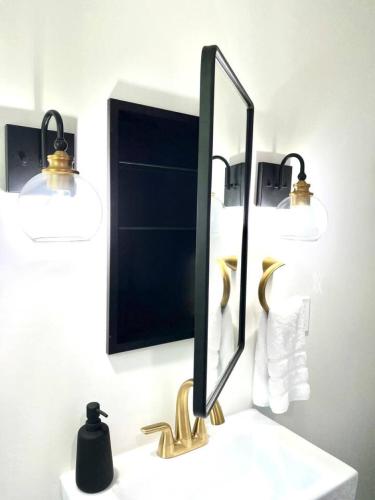 Cottage in Midtown, Central Location Cottage in Midtown, Central Location