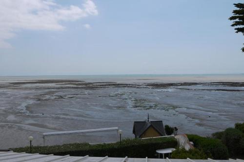Magnifique logement vue mer : BELLE ILE in Labernerī Enreca