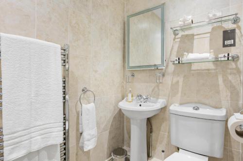 Superior King Room image 1