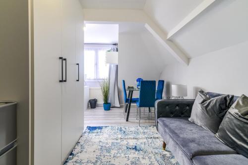 12 Elmwood 3