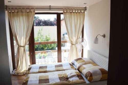 Silver Garden Silver Garden