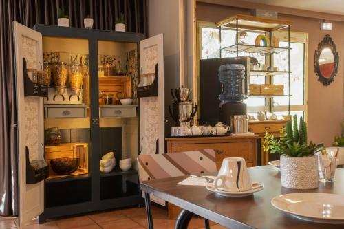 طعام و مشروبات, Hotel Arc-En-Ciel Colmar Contact Hotel in Colmar City Center