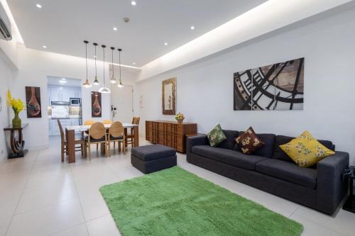 NEW 2BR of 86sqm with Parking & Netflix in BGC, Manila