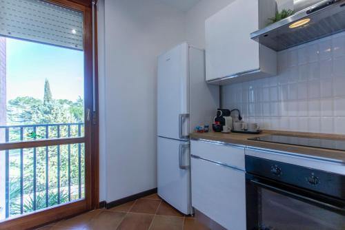 Emilia Modern Apartment with Free Parking in Monte Porzio Catone