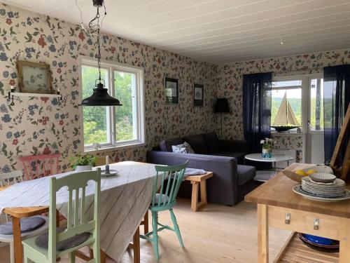 Stuga i Norra Kvarnviken in Haboda