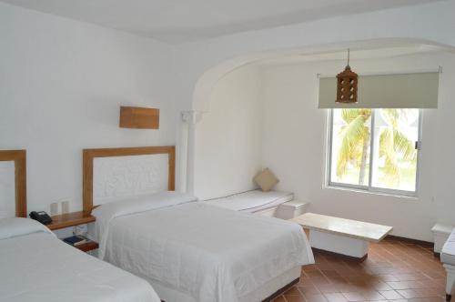 Hotel Aldea del Bazar & Spa Ideally located in the prime touristic area of Puerto Escondido Waterfront, Hotel Aldea del Bazar & Spa promises a relaxing and wonderful visit. The hotel has everything you need for a comfortable sta