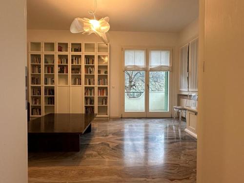 Erkély/terasz, Welc-ōM Luxury Hillside Retreat (Welc-oM Luxury Hillside Retreat) in Galzignano Terme