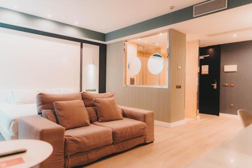 Suite image 10