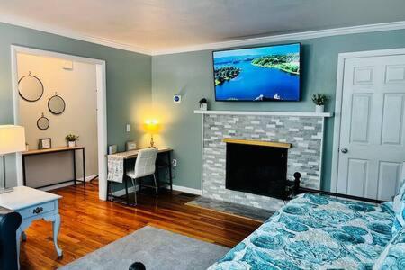 Amherst Country OASIS Perfect Location UMass in Hadley, USA