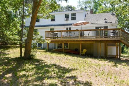 Quiet Location Near Oceanside Beaches