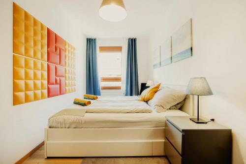 TUSCANY GARDEN-Free PARKING-Balcony-AC- Elevator - image 2