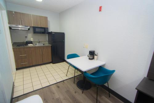 Studio 6  West Palm Beach, FL in เวสต์ปาล์มบีช (FL)