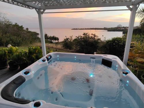 สภาพแวดล้อมโดยรอบ, Villa Nadia - Prestige et Confort Absolu avec Vue Imprenable sur la Mer in เลอ ยามัน