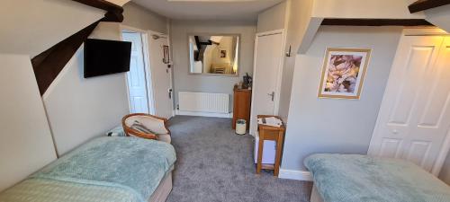 The Pendennis Guest House - image 2