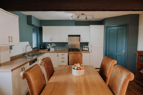 Pattys Barn Holiday Cottages, Cabins and Venue Hire in 考克漢姆