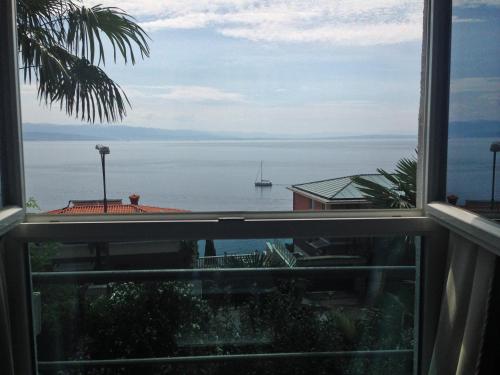 One-Bedroom Apartment with Sea View image 10