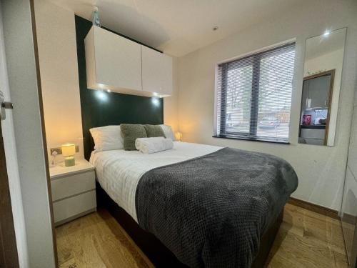 Modern 1 Bedroom self contained apartment - Apartment - Welwyn Garden City