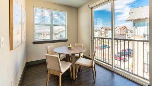 Landing Modern Apartment with Amazing Amenities (ID5076X35) in Parker (CO)