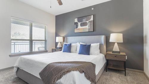 Landing Modern Apartment with Amazing Amenities ID3128X66 in Georgetown, USA