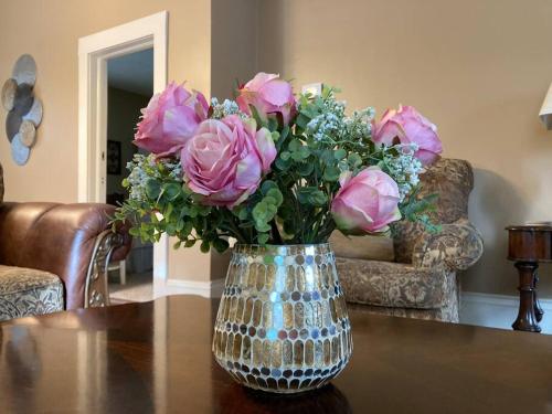College of Wooster 3100 sq ft. Historic Home in Wooster, USA
