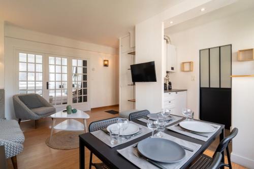 Vieux Lille Bright Fully-equipped Apartment! - Lila