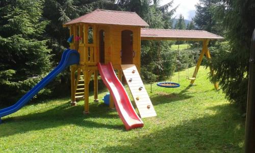 Spēļu laukums, apartmany Sofia in Oravice