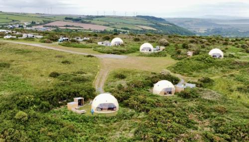 Geodome with sea views near Pendine