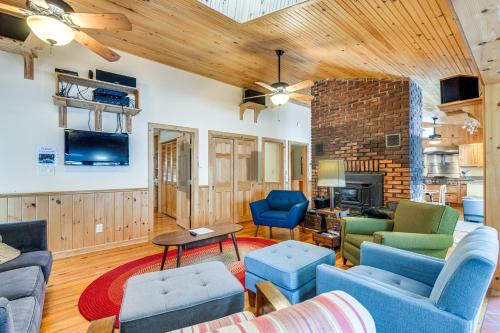 Waterfront North Hero Home with Screened Porch in North Hero, USA