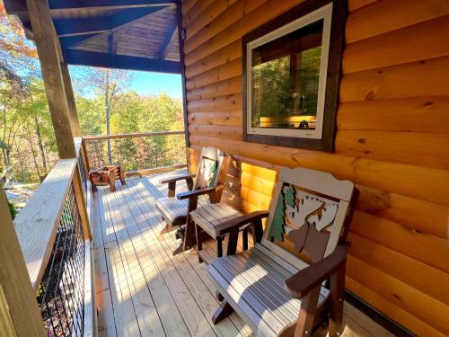 Lazy Bear Lodge in Walland, USA