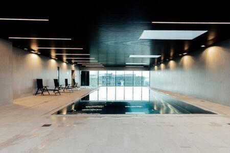 Spa, Gym & Pool in Cloche d'Or ID6