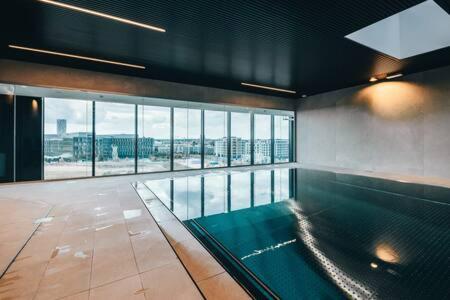 Spa, Gym & Pool in Cloche d'Or ID6