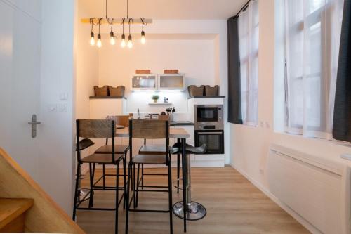 Unique 3 Bed House In Old Lille With Private Parking - Lille