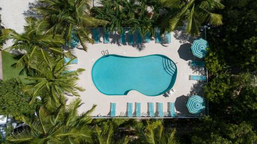 Bay Harbor Lodge - image 10
