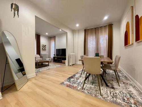 First Floor Condo In Chicago in Chicago, USA
