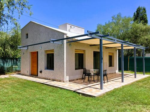 2 bedrooms, 4 beds