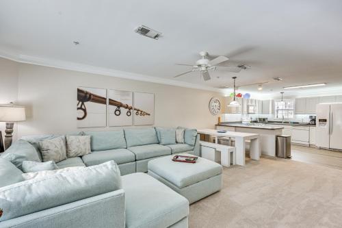 Townhome with Outdoor Pool and White Lake Access! in Elizabethtown, USA