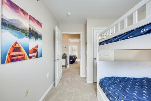 Townhome with Outdoor Pool and White Lake Access!