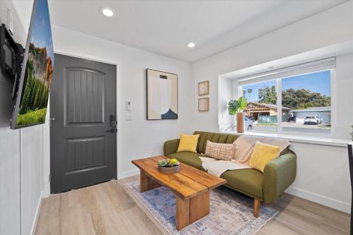 Cozy 1bd 1ba, Sleeps 3, Close to Disney & Beaches