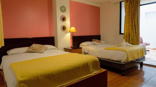 Twin Room image 1