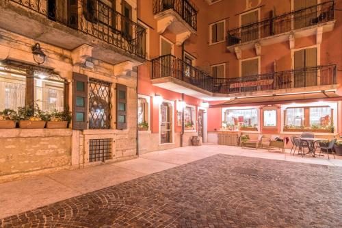 Erkély/terasz, 13 Comuni Ristorante e Aparthotel in Velo Veronese