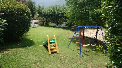 Parc infantil, La Badia in Sant Feliu De Pallerols