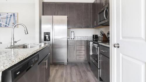 Landing Modern Apartment with Amazing Amenities (ID1012X166) in Clayton (NC)