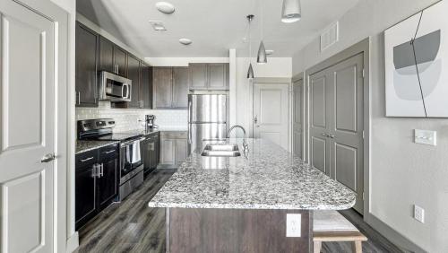 Landing Modern Apartment with Amazing Amenities ID9427X28 in Denton, USA