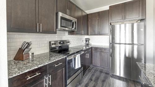 Landing Modern Apartment with Amazing Amenities ID9427X28 in Denton, USA