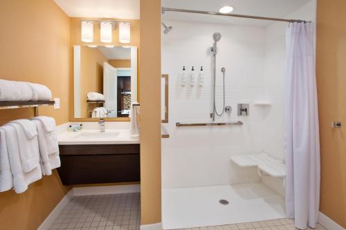 TownePlace Suites by Marriott Detroit Belleville