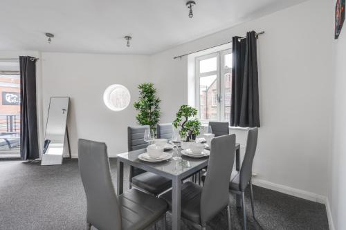 Large Central Apartment - free nearby parking, Liverpool (fotografie 9)