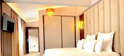 Hotel 5 Continents - main image