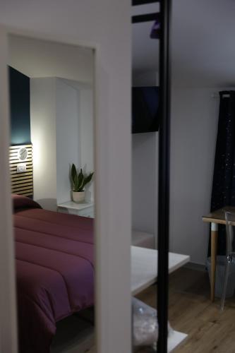 Family Room image 4