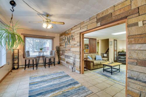 Montour Falls Apartment ~ 3 Mi to Seneca Lake! in Montoras ūdenskritumi (NY)