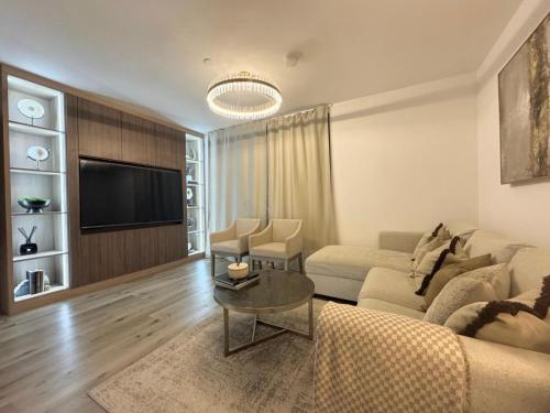 Luxury Heathrow 2 Bedroom New Build Apartment